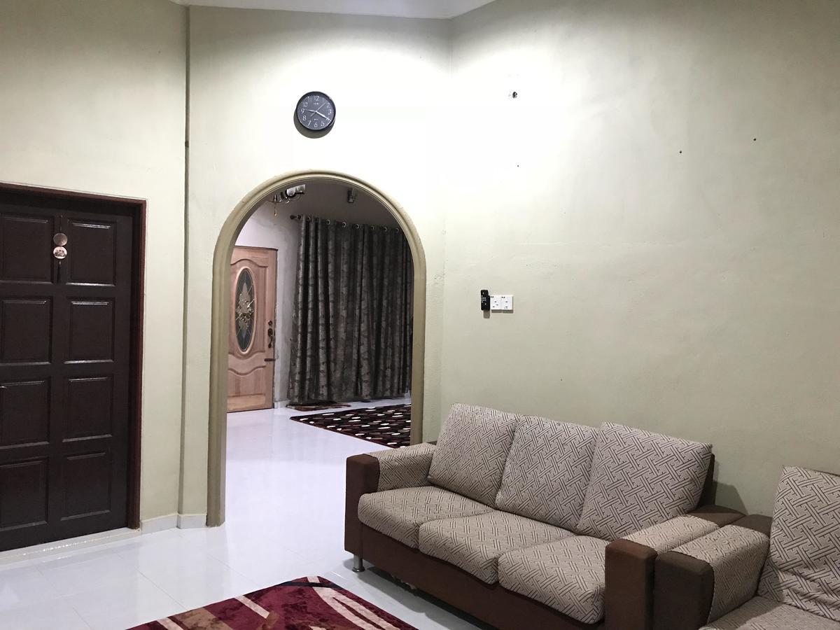 Homestay HANI Arau Luaran gambar